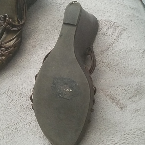 Shoes - Picture 3 of 3